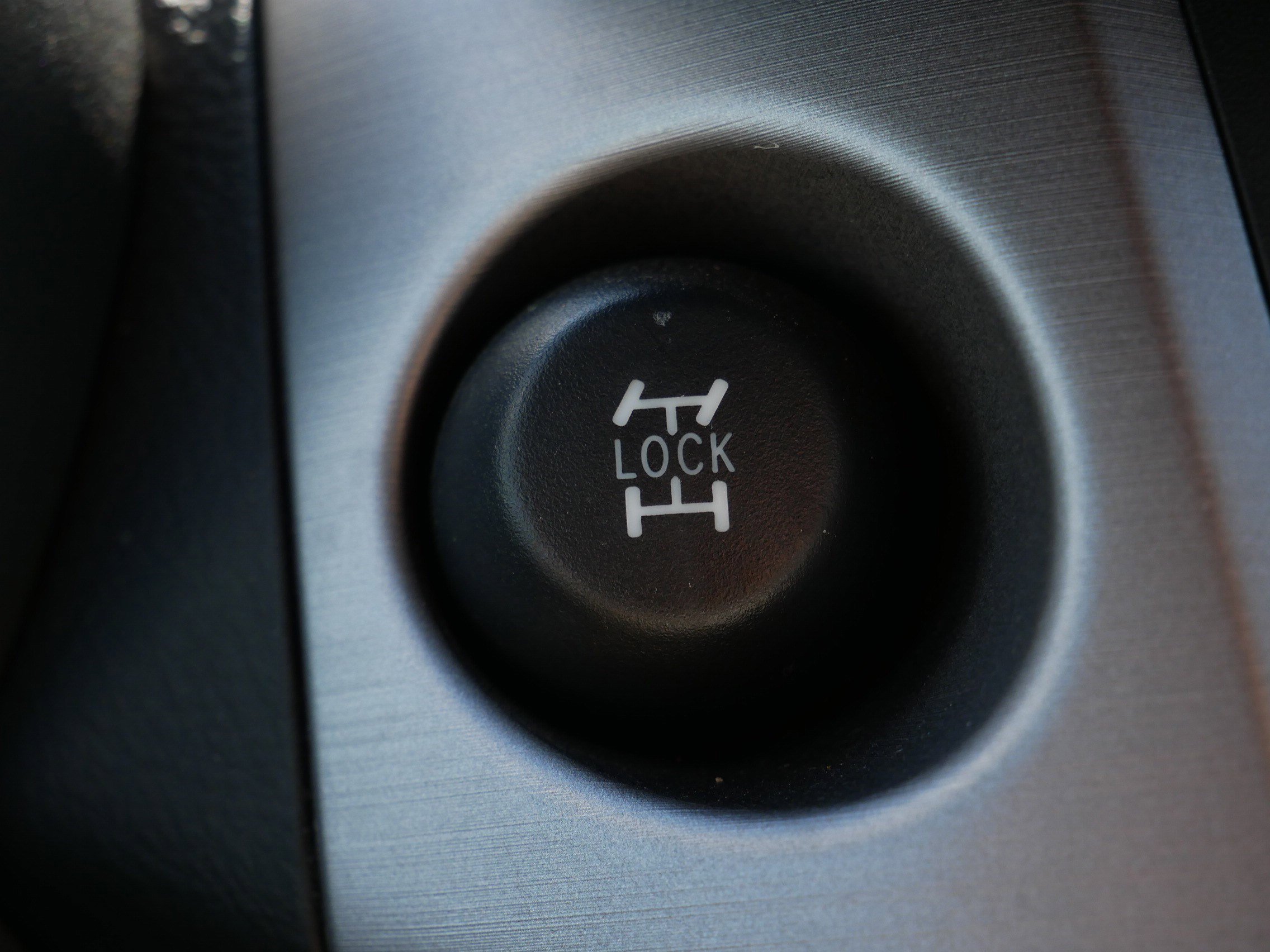 Used 2008 Toyota RAV4 Limited image 32