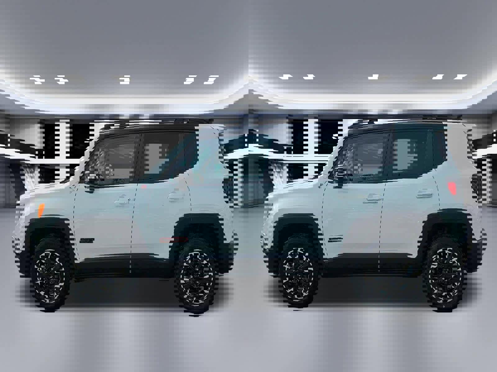 Used 2023 Jeep Renegade Trailhawk image 3