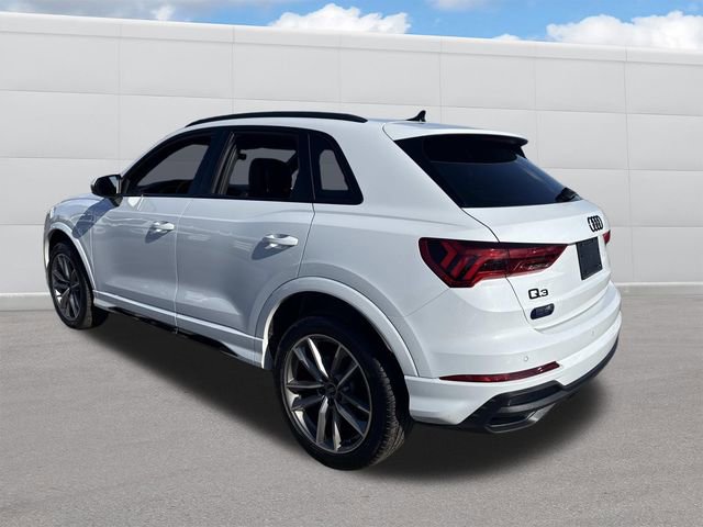 Used 2024 Audi Q3 2.0T Premium Plus image 3