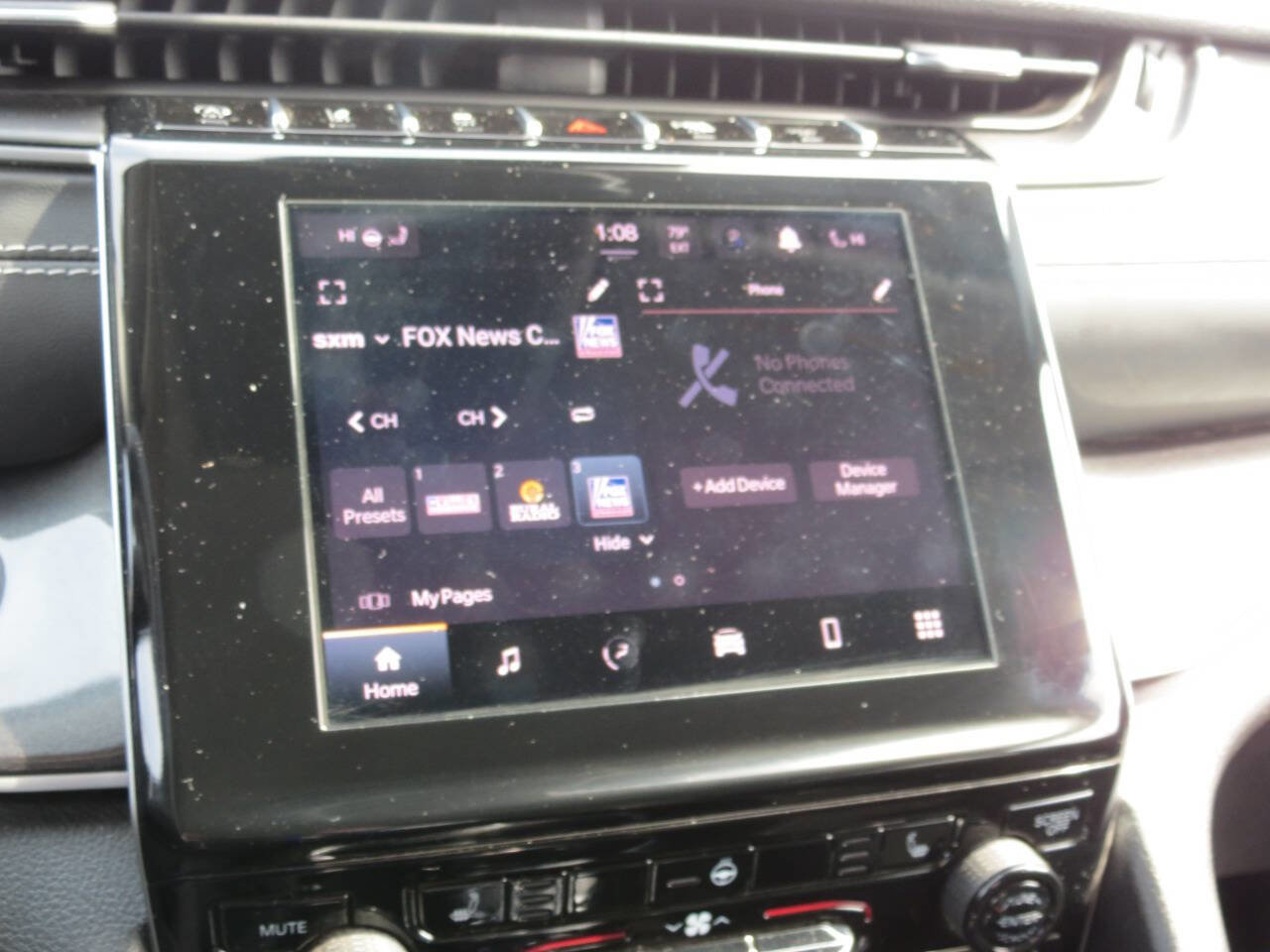 Used 2022 Jeep Grand Cherokee Laredo w/ Luxury Tech Group I image 13