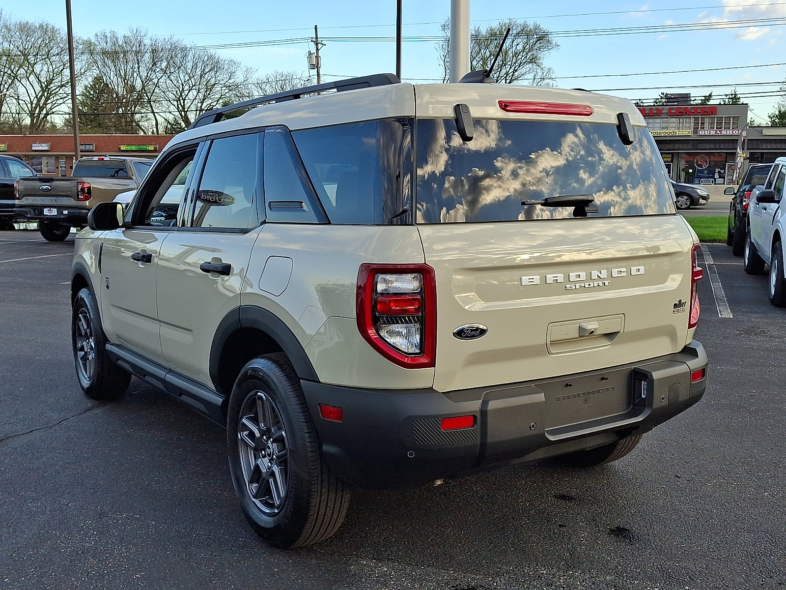 Used 2025 Ford Bronco Sport Big Bend w/ Convenience Package AWD/4WD image 4