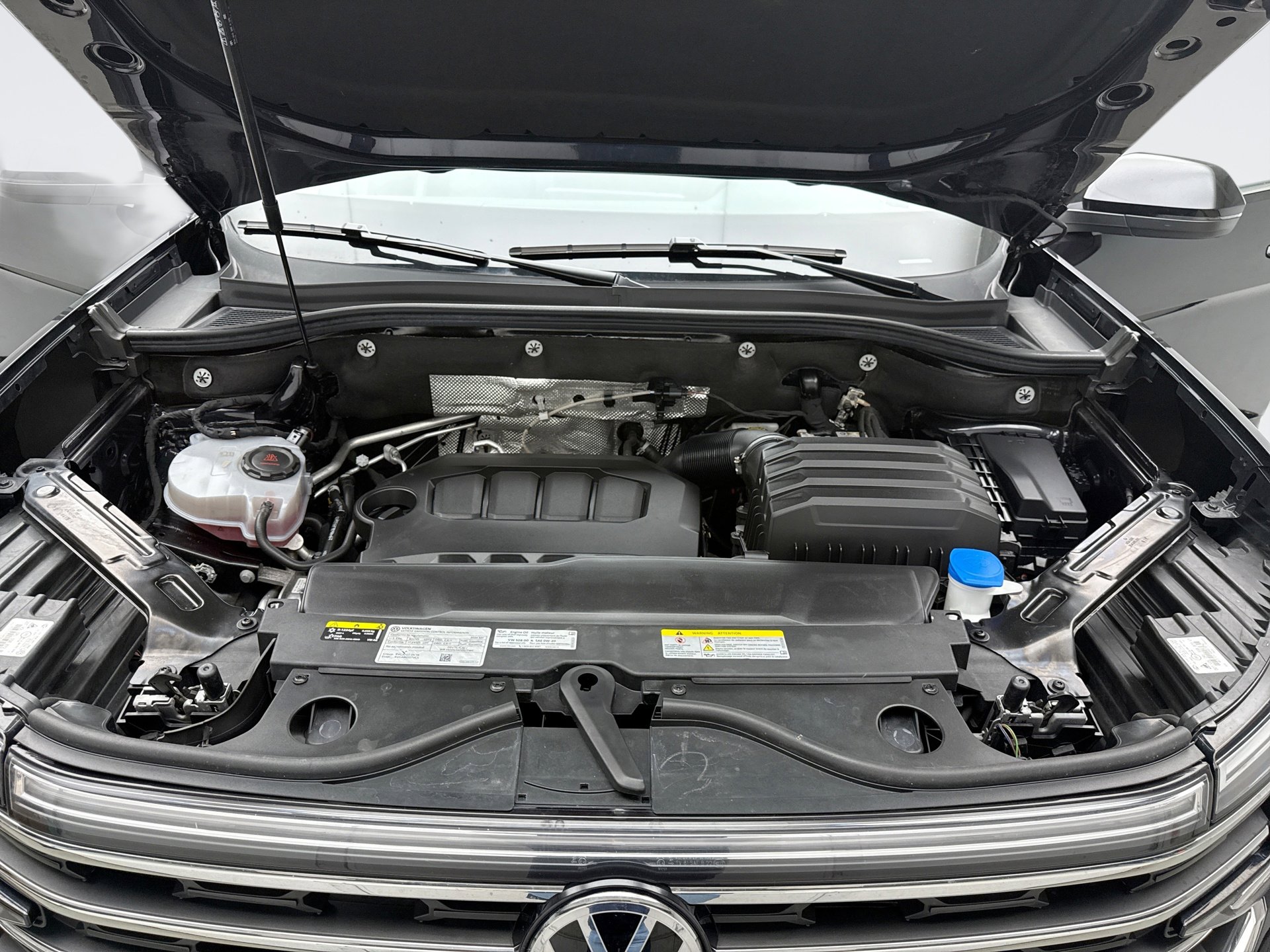 Used 2024 Volkswagen Atlas SE image 28