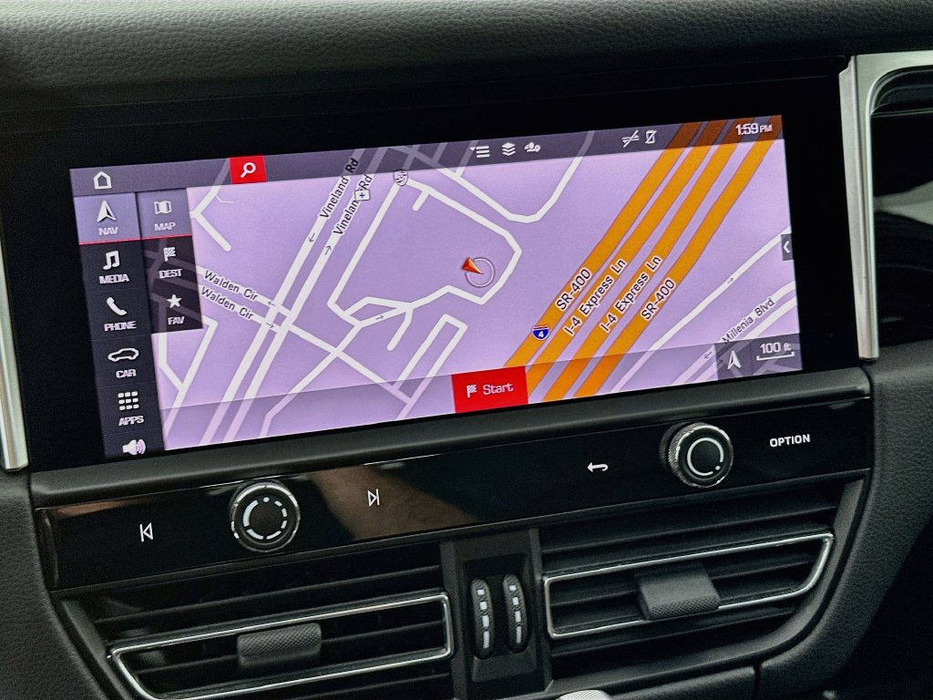 Certified 2023 Porsche Macan S AWD/4WD image 16