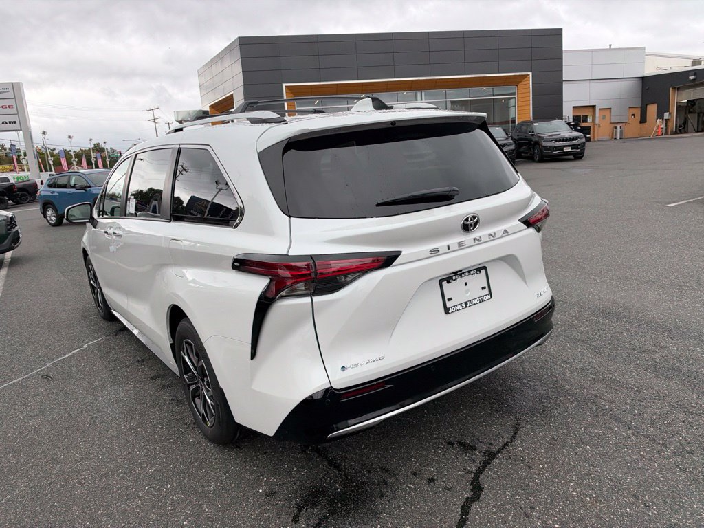 New 2026 Toyota Sienna Platinum AWD/4WD image 7