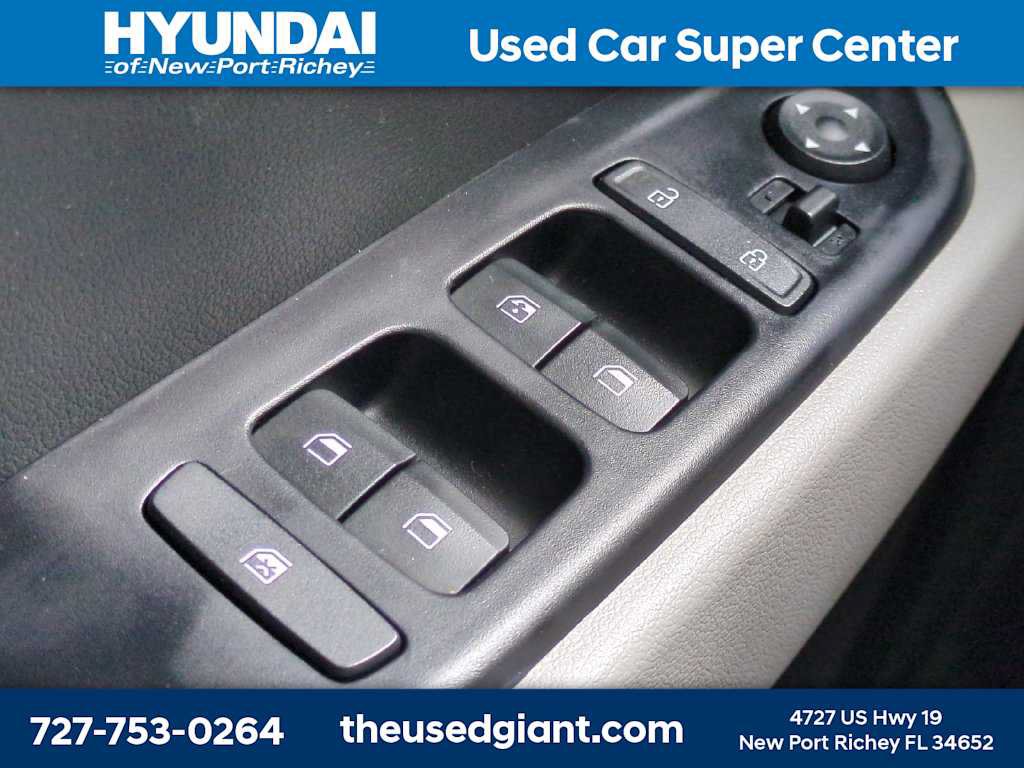 Certified 2023 Hyundai Venue SEL w/ Cargo Package FWD image 24