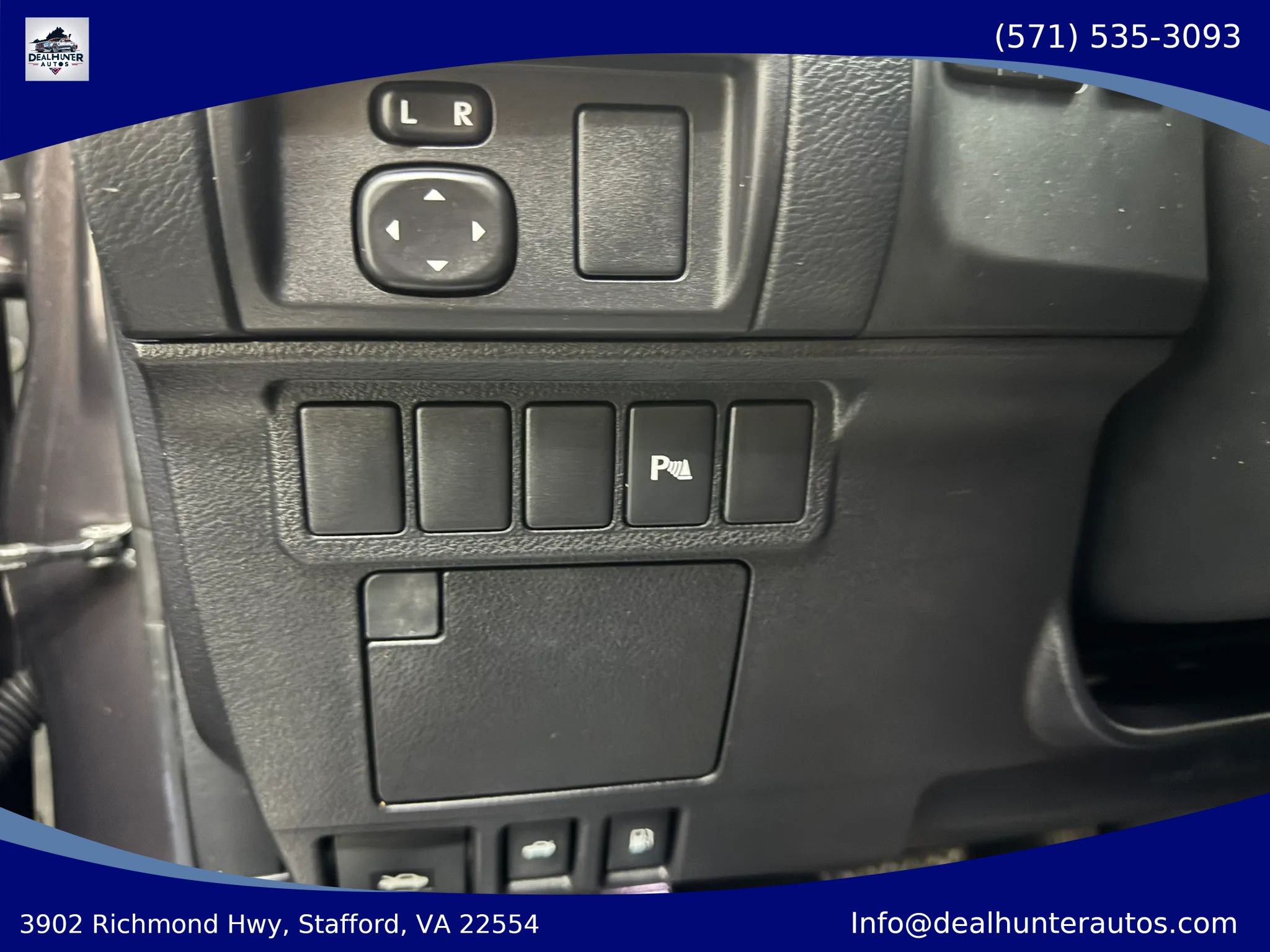 Used 2013 Lexus ES 300h w/ Premium Pkg FWD image 17