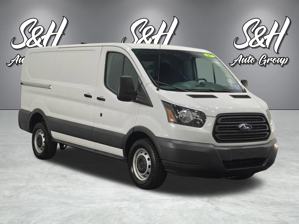 Used 2017 Ford Transit 150 130 Low Roof RWD image 2