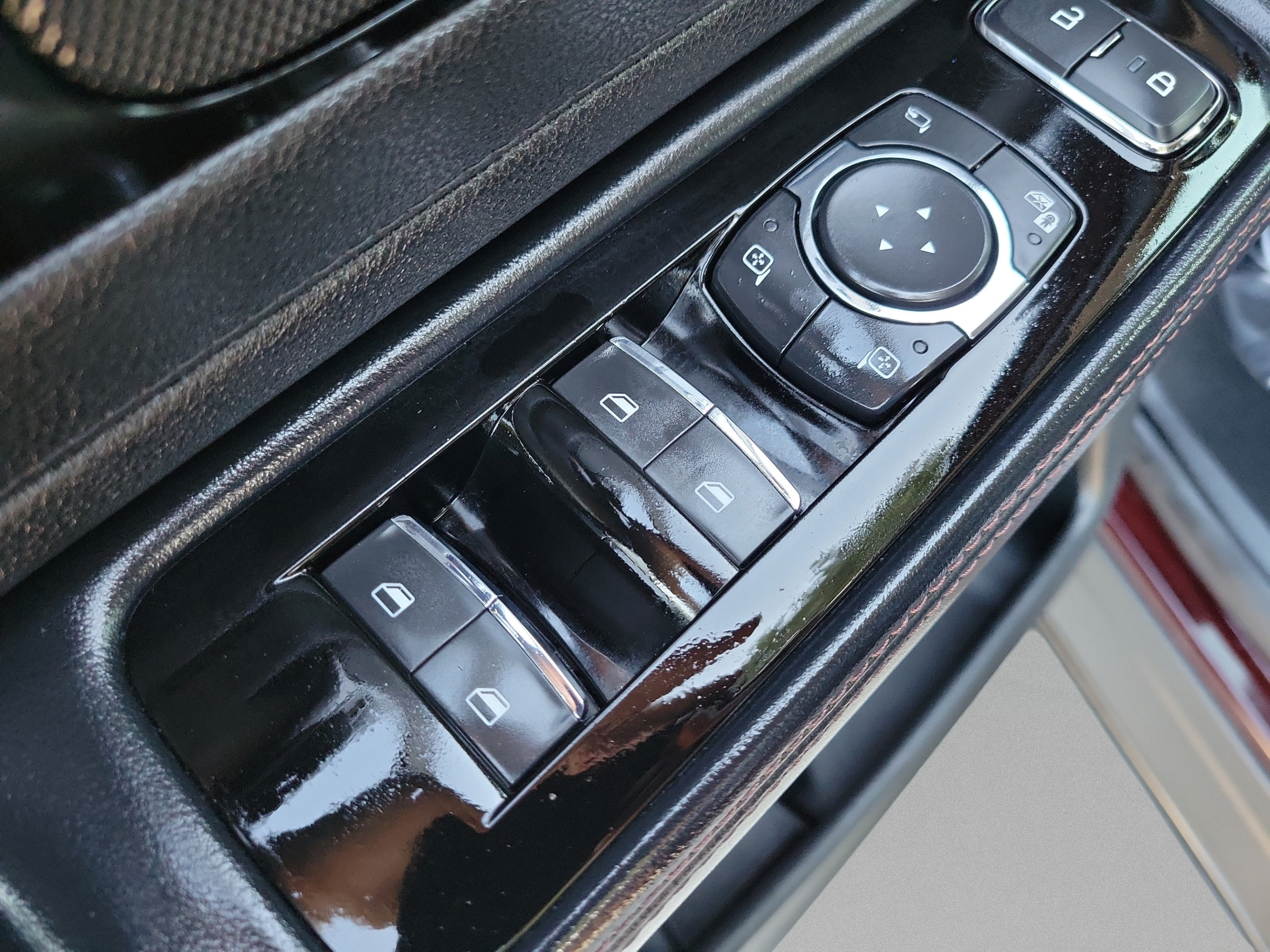 Used 2022 Lincoln Aviator Reserve w/ Equipment Group 201A AWD/4WD image 14
