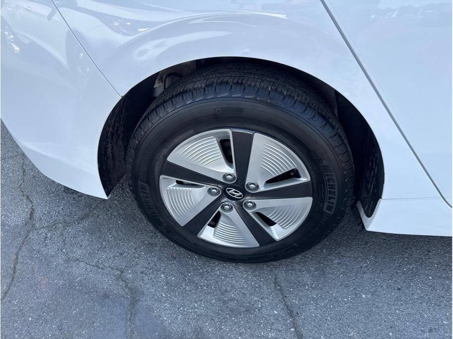 Used 2019 Hyundai Ioniq Blue FWD image 26