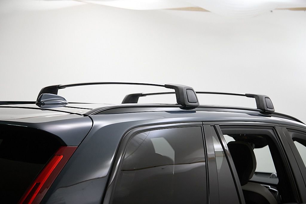 Used 2022 Volvo XC90 T8 R-Design image 10