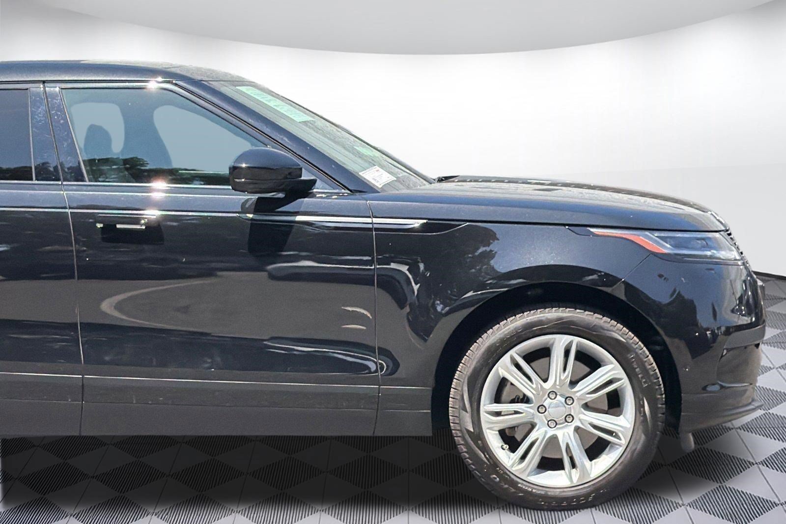 Used 2026 Land Rover Range Rover Velar S AWD/4WD image 36