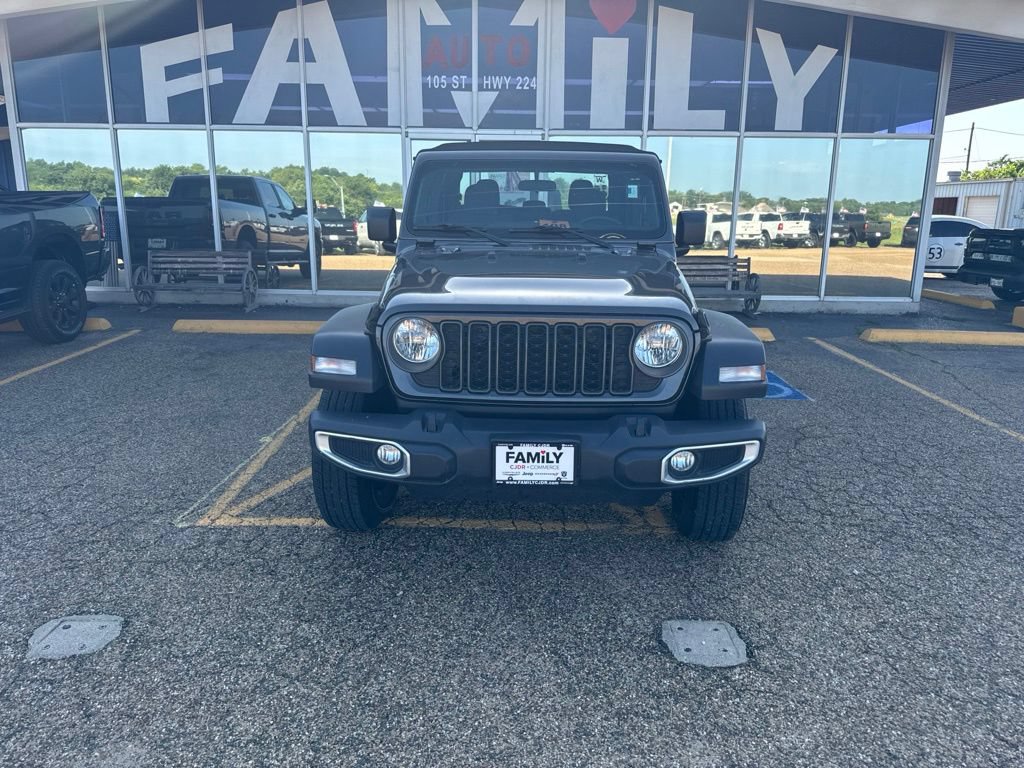 Used 2024 Jeep Gladiator Sport AWD/4WD image 3
