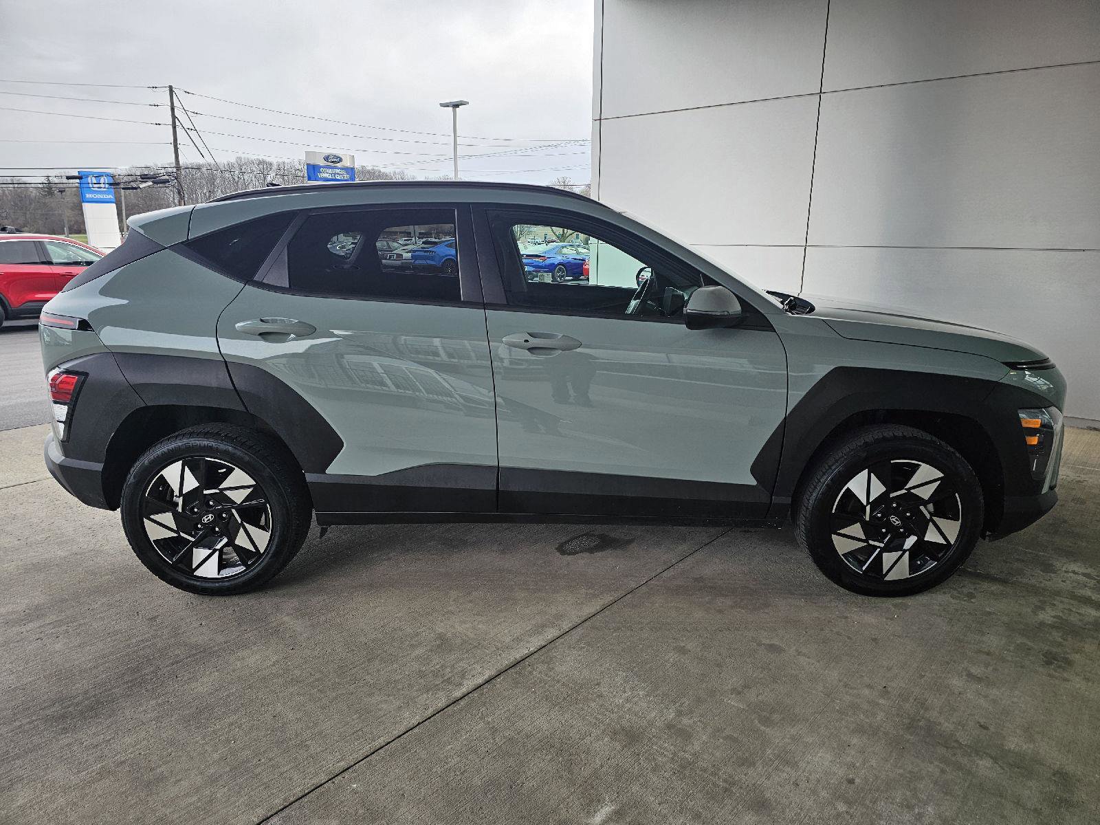 Used 2024 Hyundai Kona SEL AWD/4WD image 6