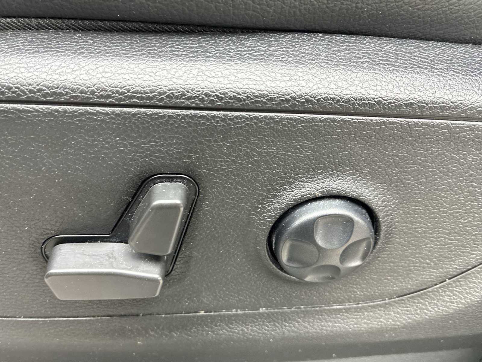 Used 2021 RAM 1500 Sport w/ Leather & Sound Group AWD/4WD image 14