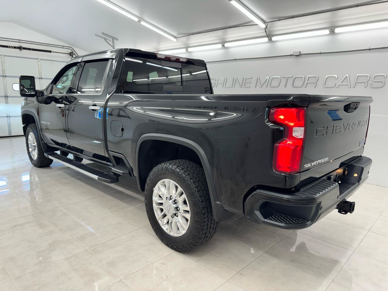 Used 2020 Chevrolet Silverado 2500 High Country w/ Z71 Off-Road Package AWD/4WD image 7