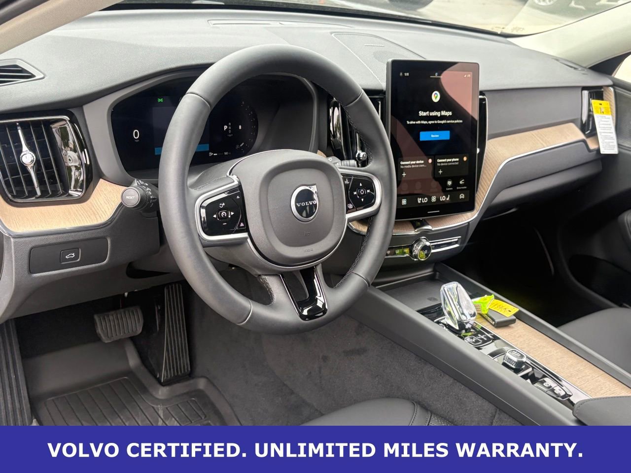 New 2026 Volvo XC60 B5 Plus w/ Protection Package Premier image 15