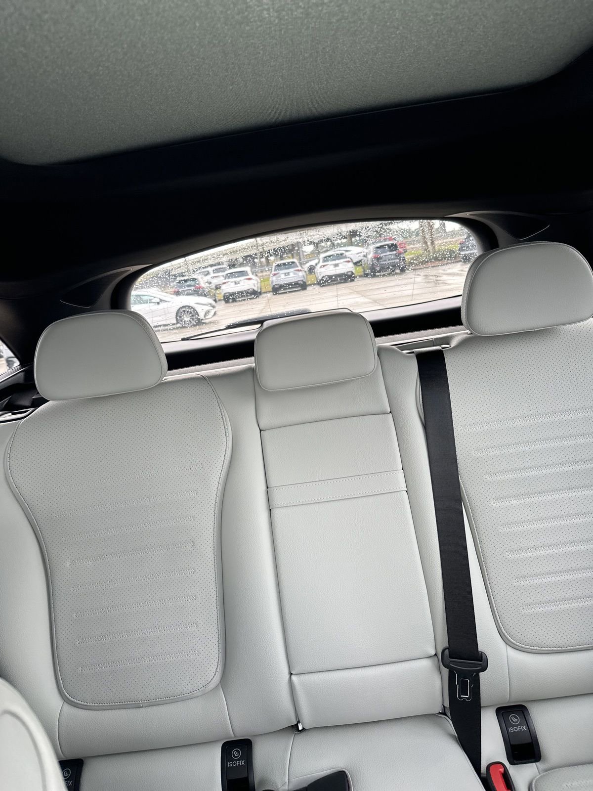 Used 2025 Mercedes-Benz GLC 300 4MATIC image 18