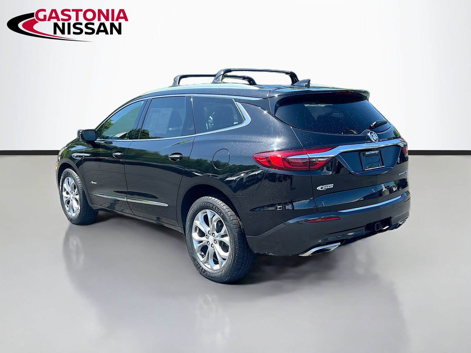 Used 2018 Buick Enclave Avenir w/ Avenir Technology Package image 6