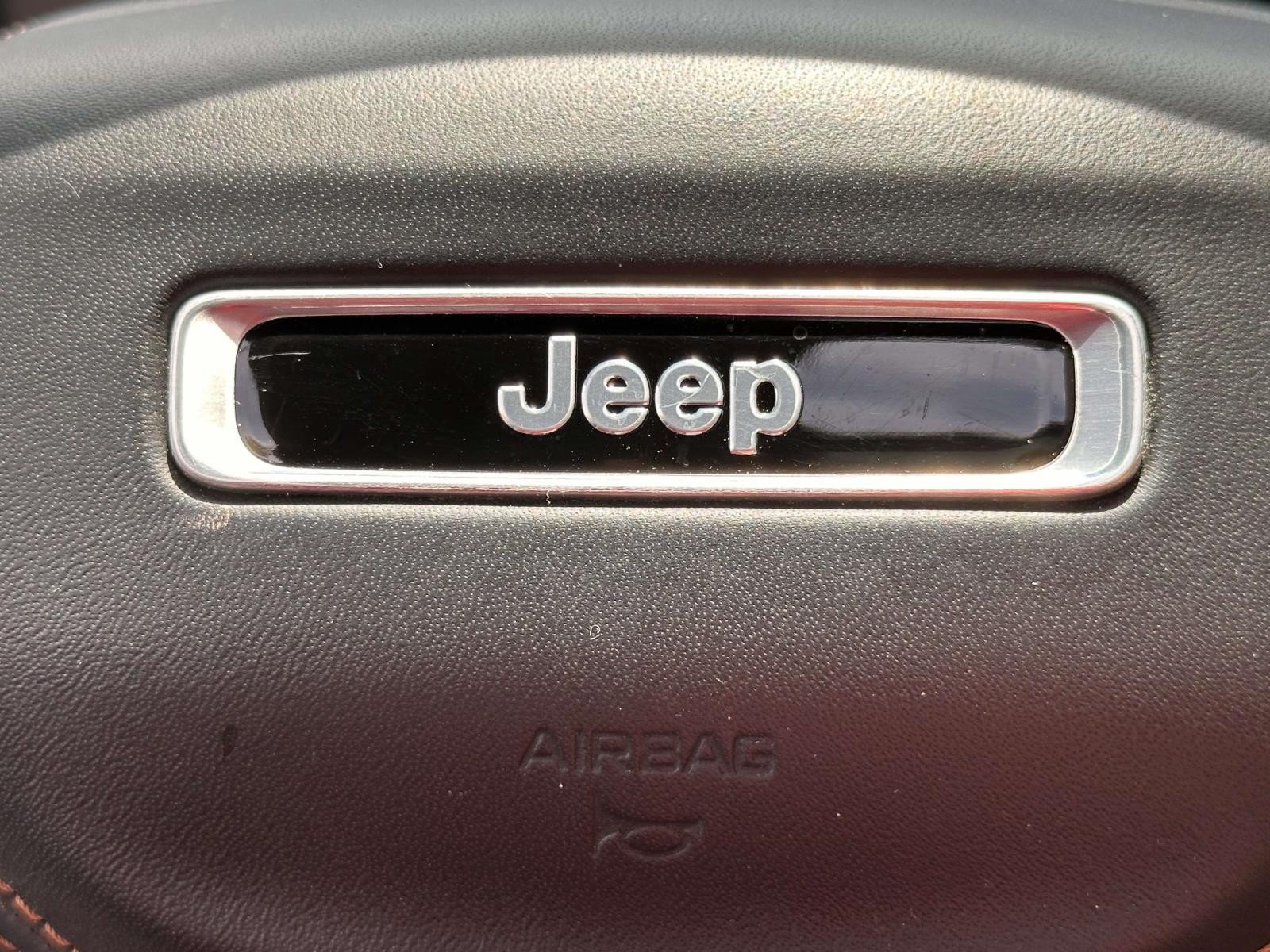 Used 2022 Jeep Grand Cherokee Summit w/ Luxury Tech Group V AWD/4WD image 24