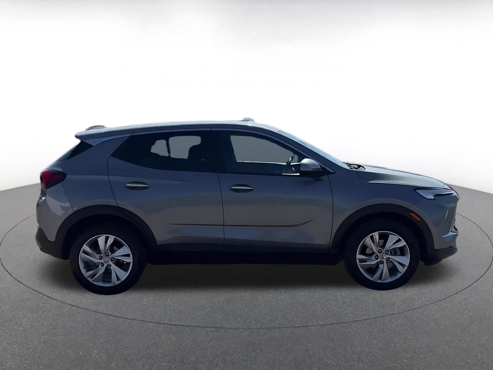 Used 2025 Buick Encore GX Preferred AWD/4WD image 15