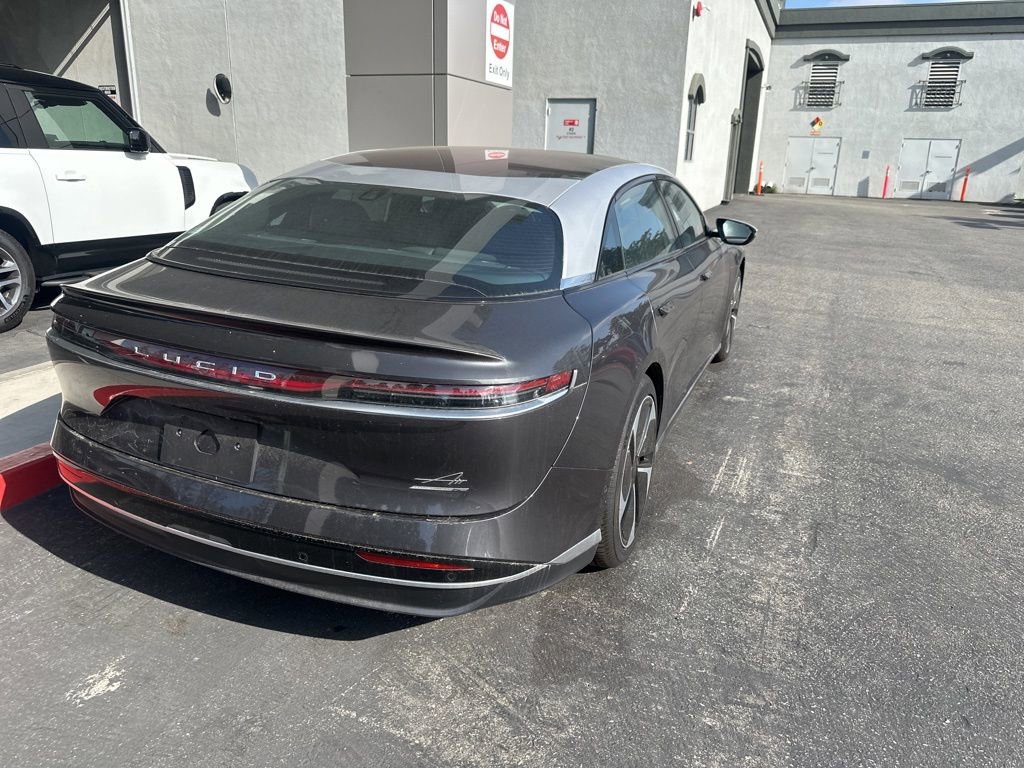 Used 2023 Lucid Air Grand Touring image 3