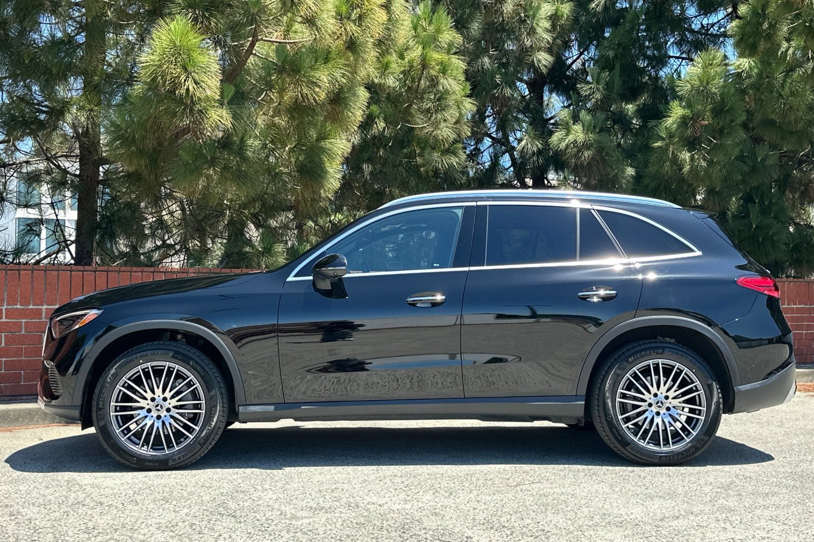 Certified 2024 Mercedes-Benz GLC 300 4MATIC image 7