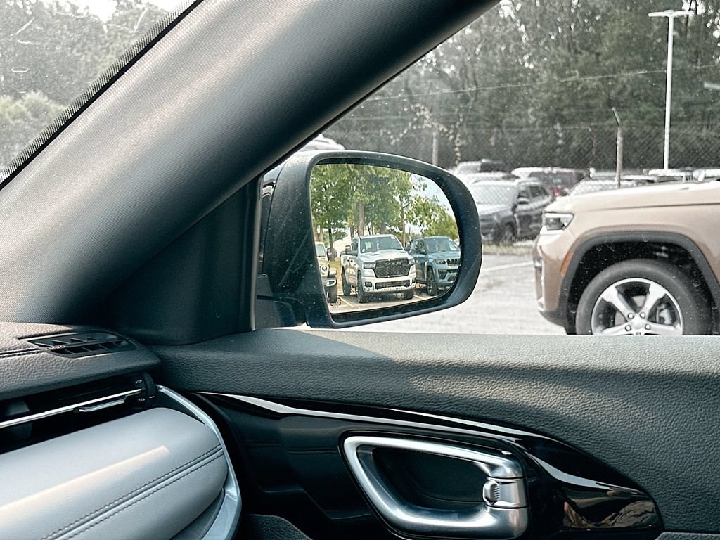 New 2026 Jeep Compass Limited AWD/4WD image 23