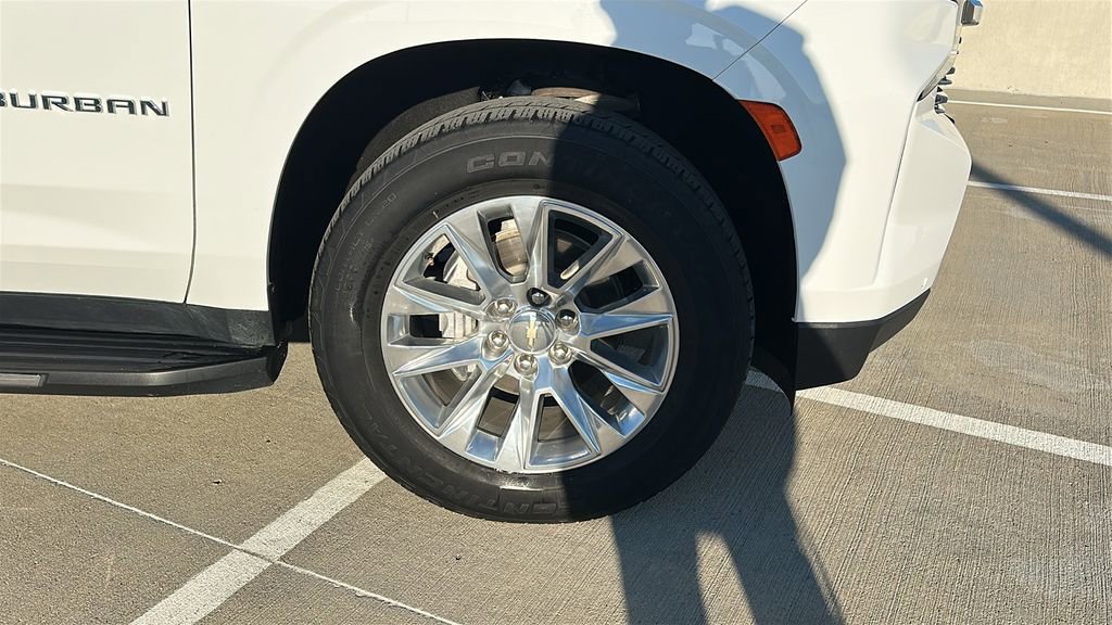 Used 2023 Chevrolet Suburban Premier image 15