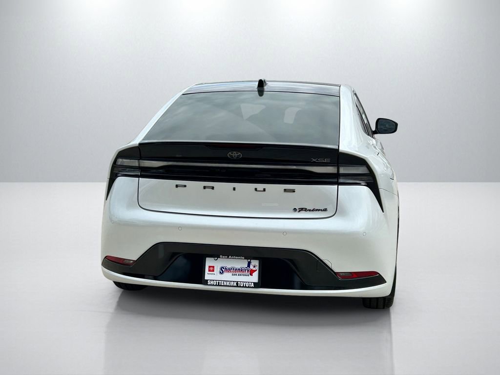 Used 2024 Toyota Prius Prime Premium w/ Advanced Technology Package image 6