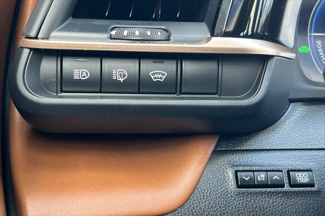 Certified 2025 Toyota Crown Signia w/ Advanced Technology Package image 31