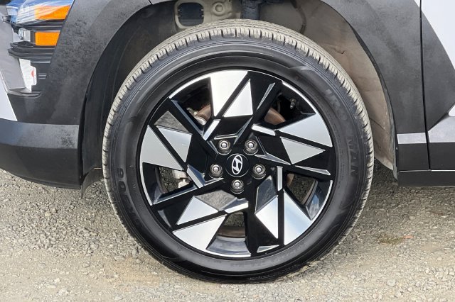Used 2025 Hyundai Kona SEL AWD/4WD image 33
