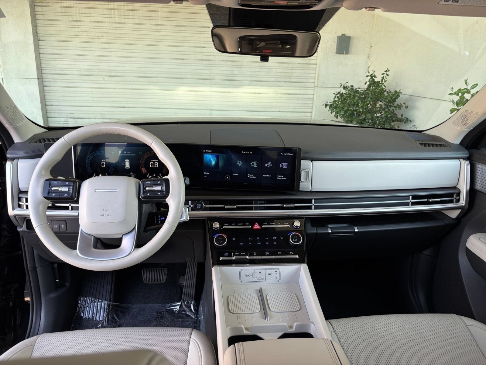 Used 2025 Hyundai Santa Fe SEL FWD image 36