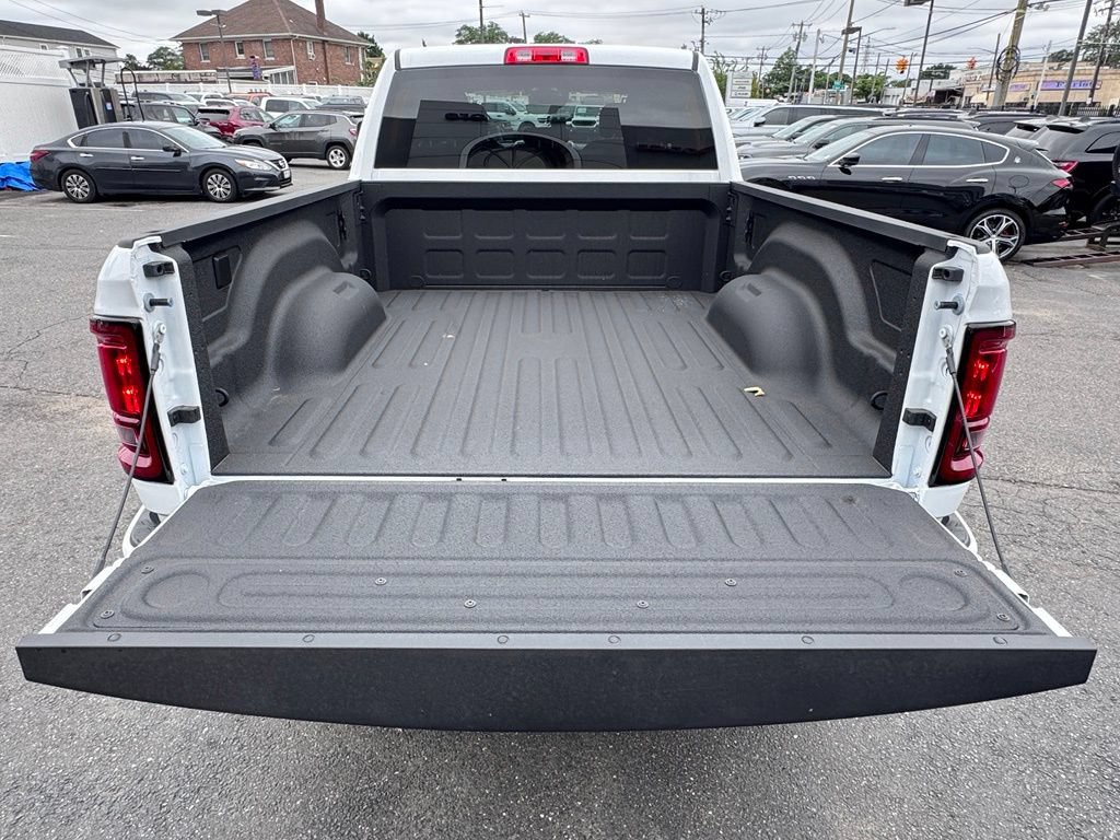 New 2026 RAM 2500 Big Horn AWD/4WD image 7