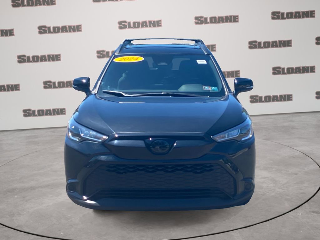 Used 2024 Toyota Corolla Cross AWD Hybrid w/ Moonroof Package image 8
