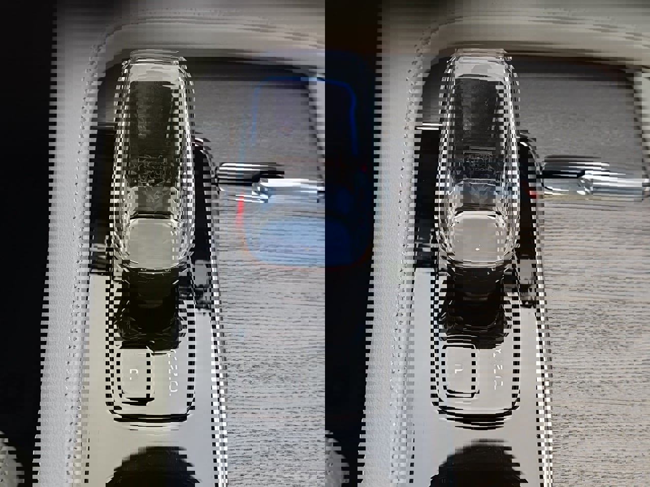 Used 2025 Volvo XC90 B6 Ultra w/ Protection Package Premier image 21