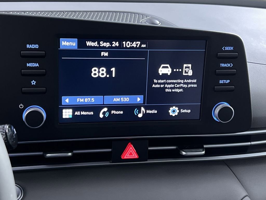 Used 2025 Hyundai Elantra Sport image 25