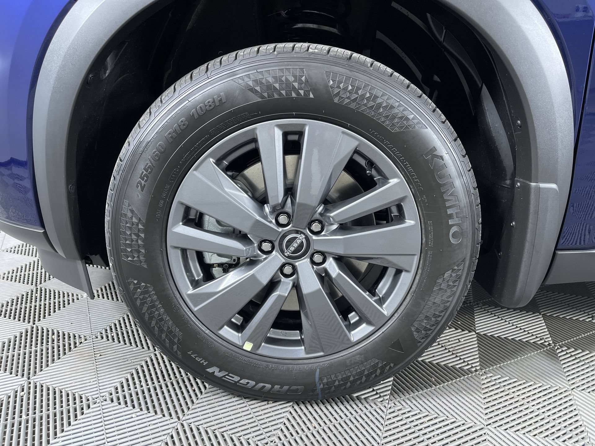 Certified 2025 Nissan Pathfinder SV w/ Black Appearance Package AWD/4WD image 26