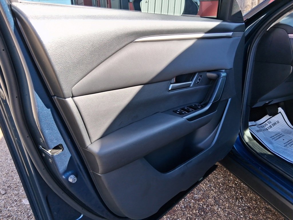 Used 2023 MAZDA CX-50 AWD 2.5 S w/ Weather Package image 11