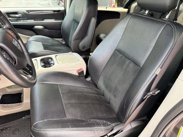 Used 2015 Dodge Grand Caravan SXT FWD image 27