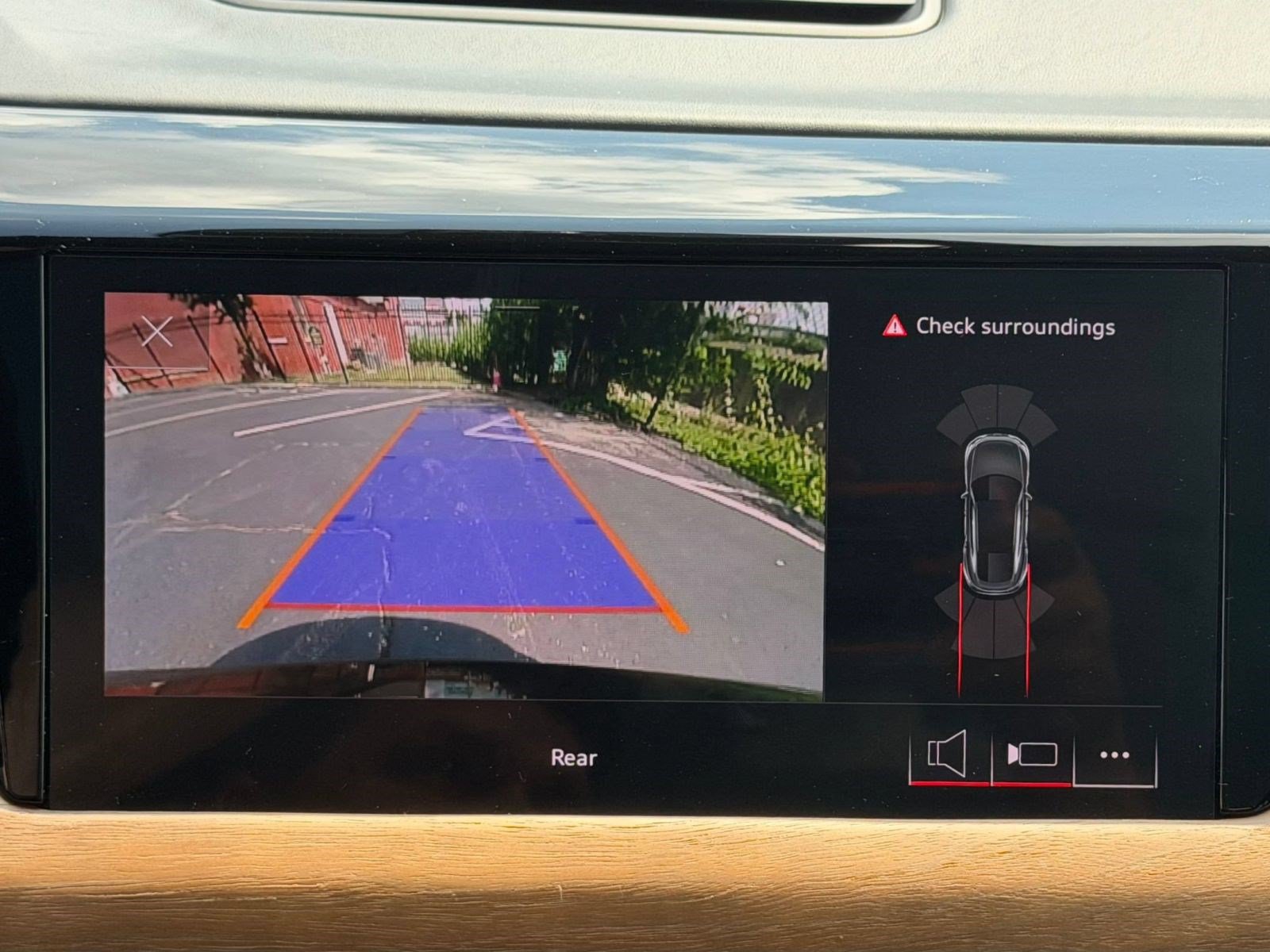 Certified 2023 Audi e-tron GT Premium Plus AWD/4WD image 16
