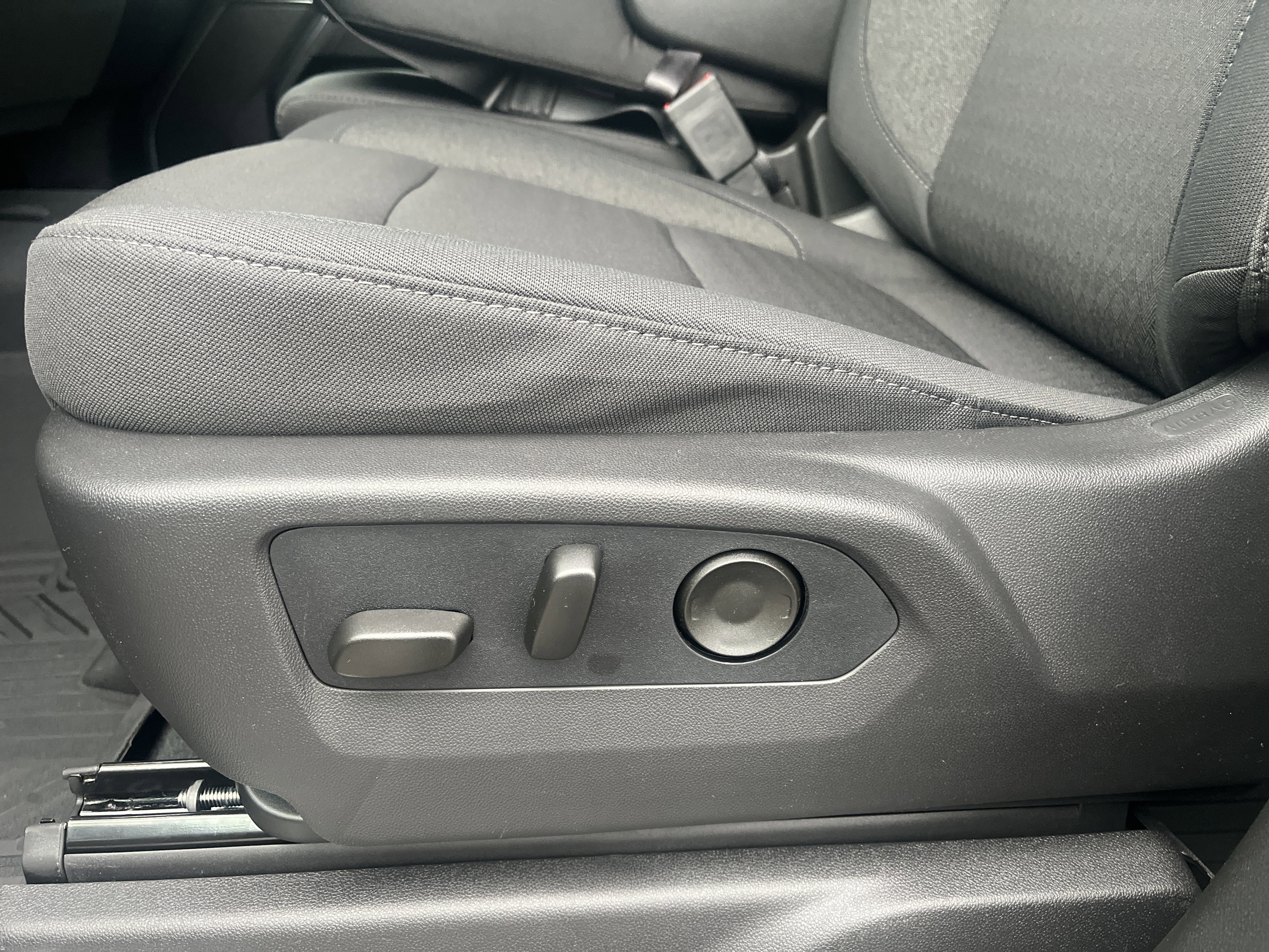 New 2026 Chevrolet Silverado 1500 LT image 3