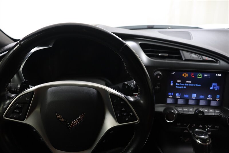 Used 2019 Chevrolet Corvette Stingray Coupe w/ Carbon Flash Badge Package RWD image 7