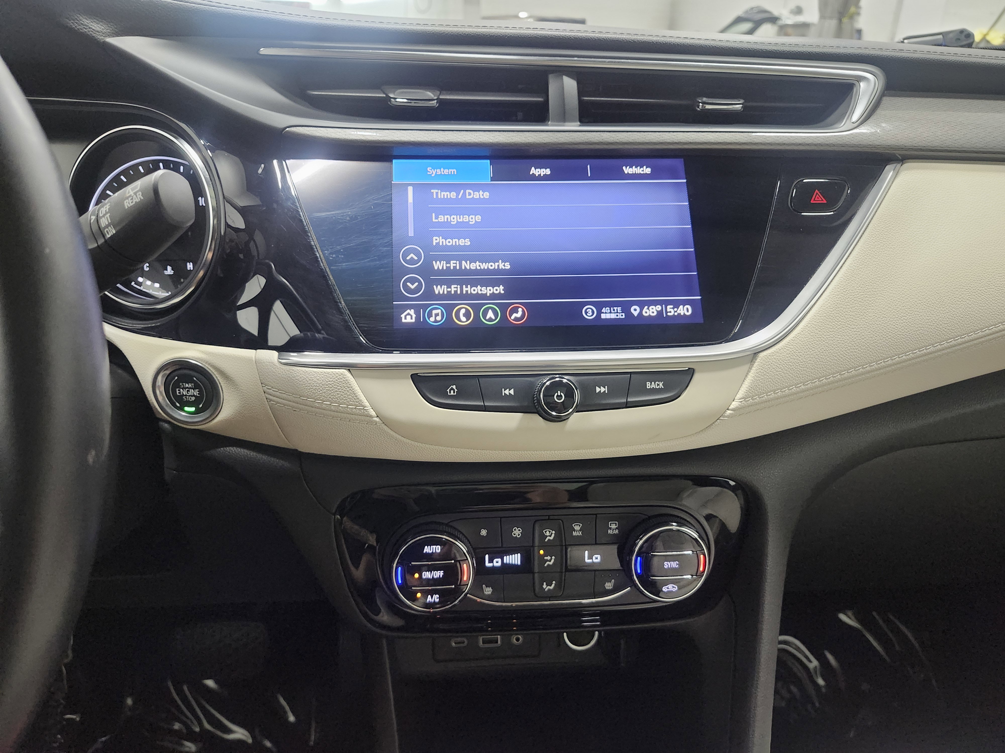 Used 2020 Buick Encore GX Select w/ Experience Buick Package AWD/4WD image 34