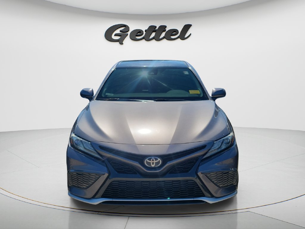 Used 2022 Toyota Camry XSE w/ Navigation Package FWD image 2