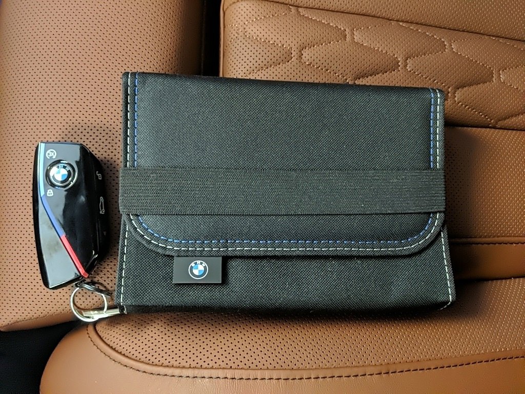 Used 2024 BMW X7 M60i w/ Executive Package image 43