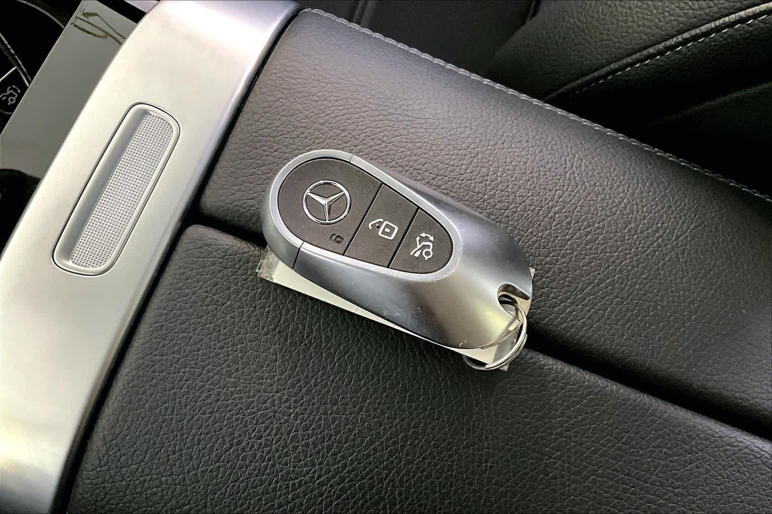Certified 2026 Mercedes-Benz C 300 4MATIC Sedan image 15