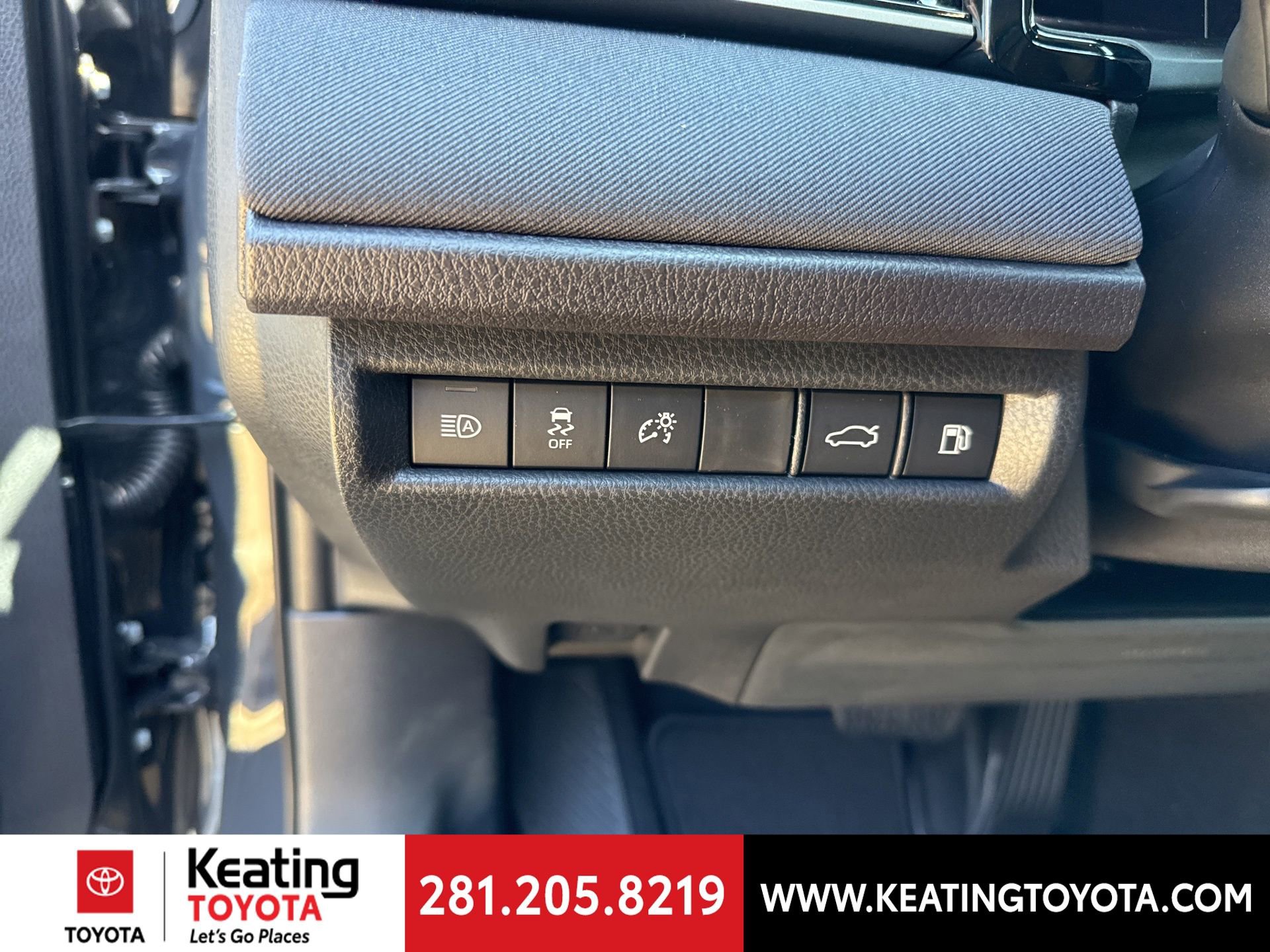 Used 2026 Toyota Camry LE w/ Convenience Package image 14