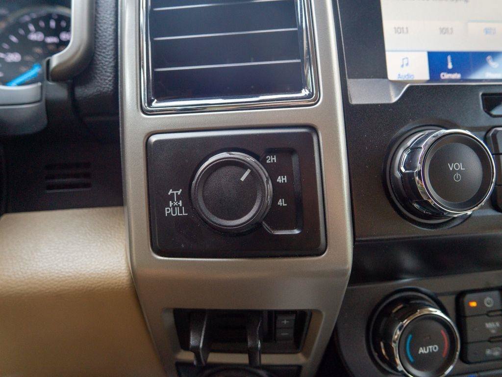 Used 2021 Ford F250 Lariat w/ Chrome Package AWD/4WD image 25