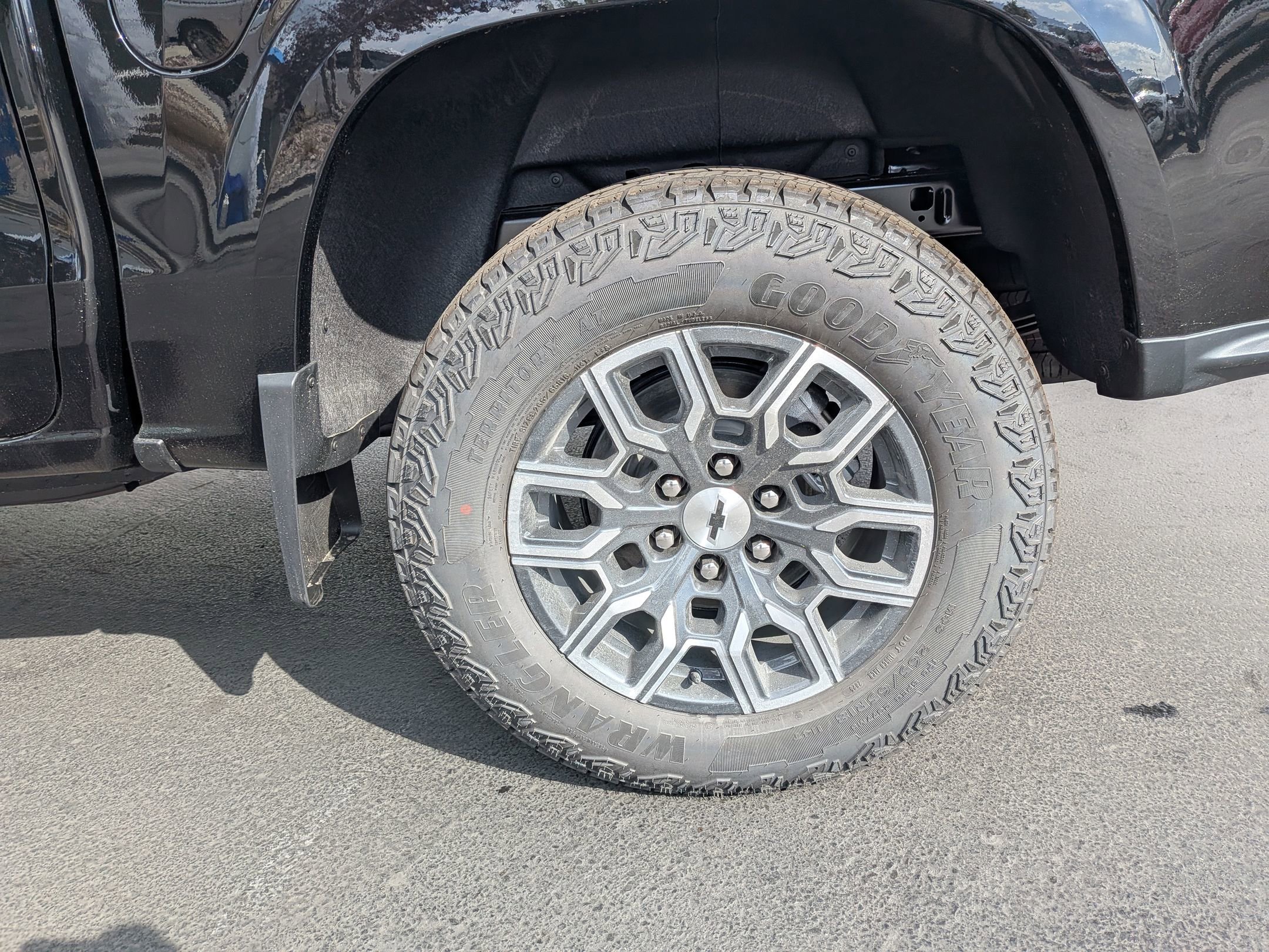 New 2026 Chevrolet Colorado Z71 w/ Technology Package image 18