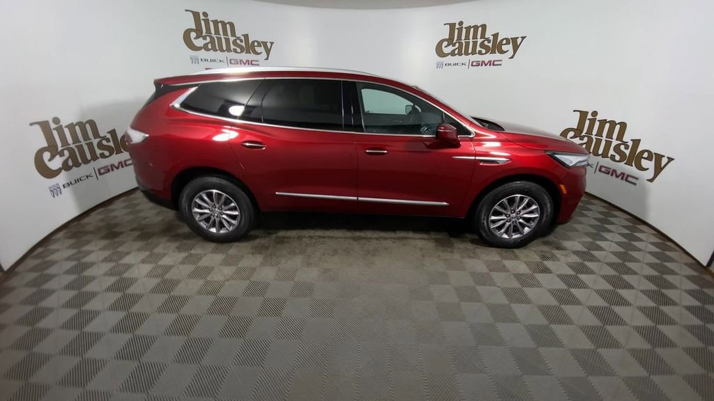 Certified 2023 Buick Enclave Essence image 9